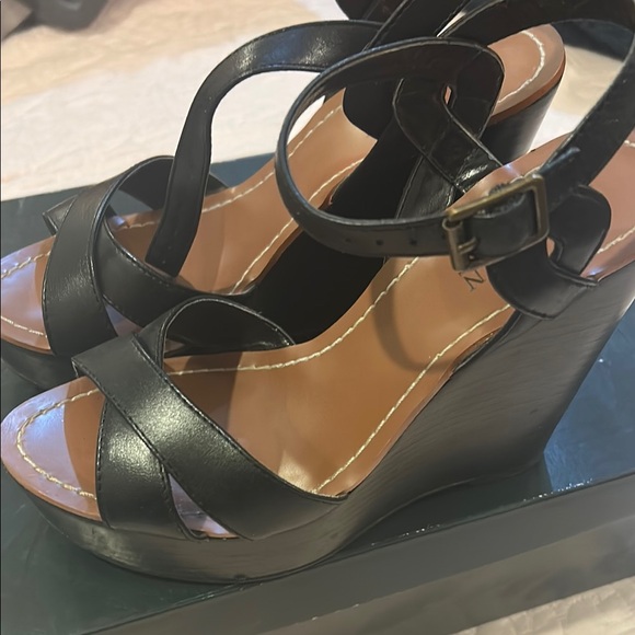 Ralph Lauren Black Strappy Heels - Picture 2 of 4